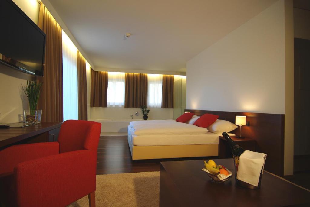 Hotel & Restaurant Christkindlwirt Steyr Rum bild